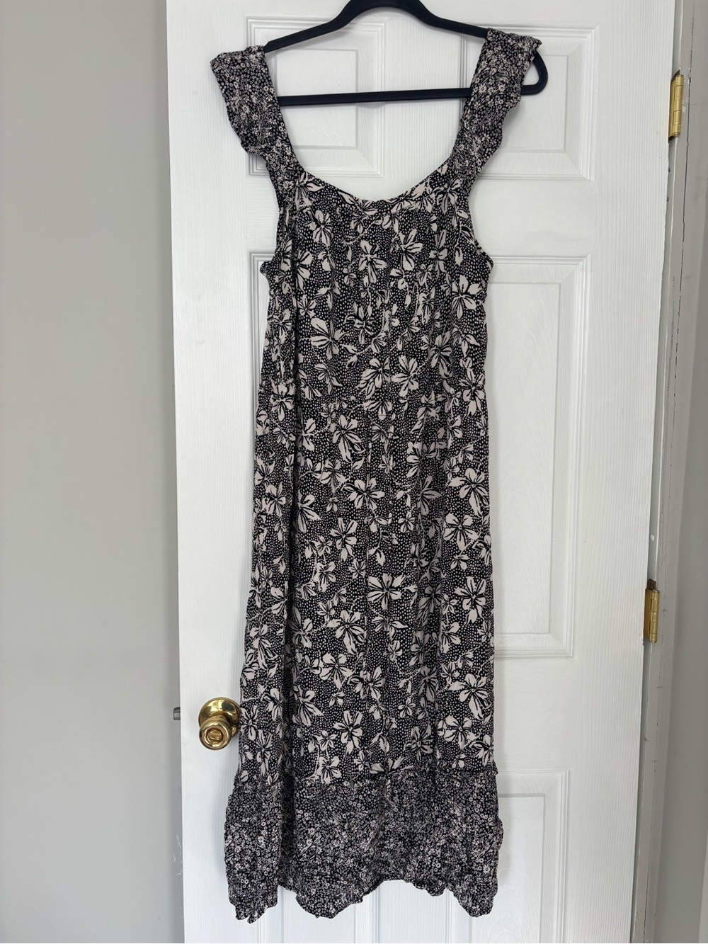 Floral dress with ruffle detailing